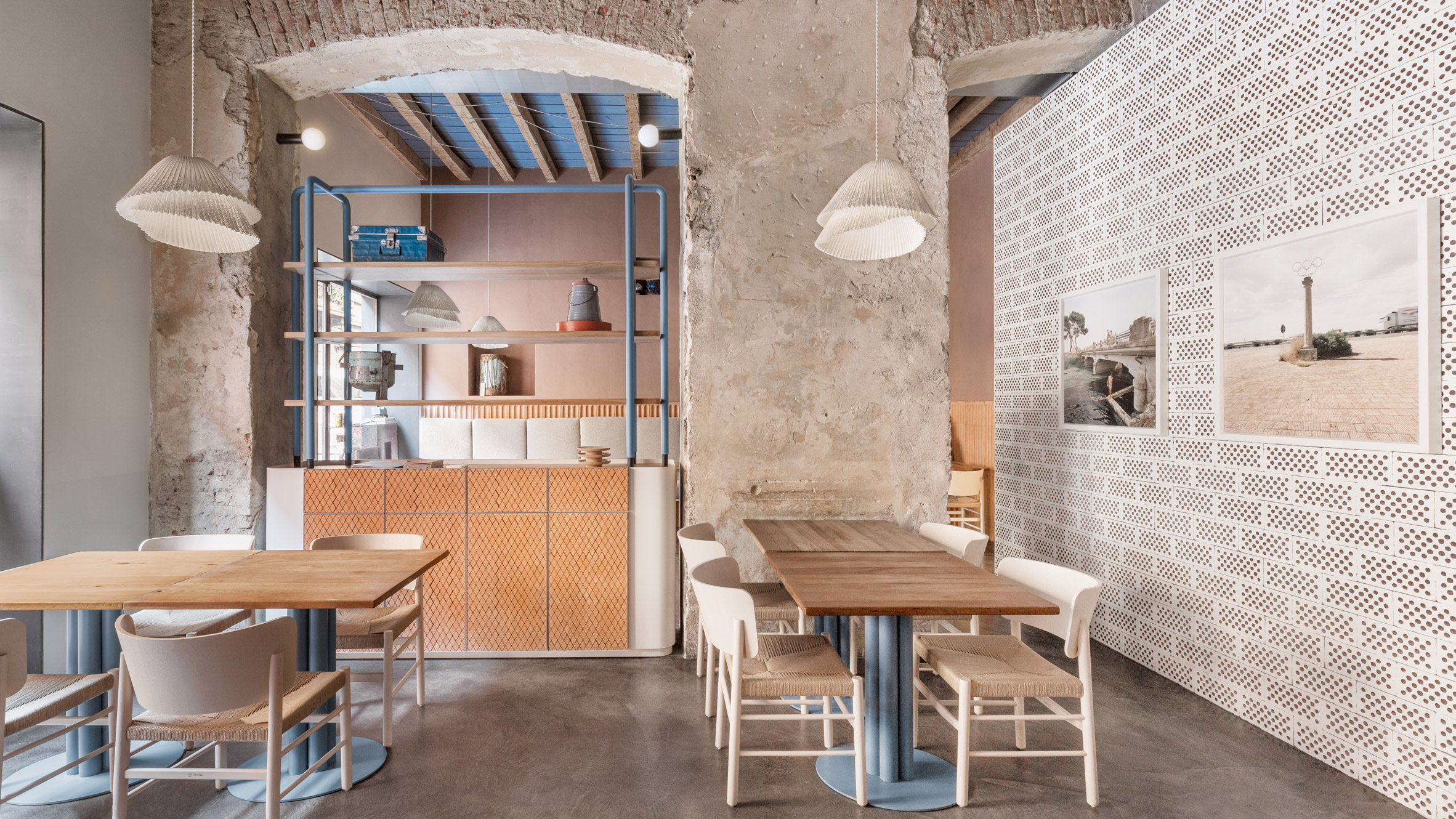 Milan's Great Wall Restaurant: Inspiring Decor Ideas